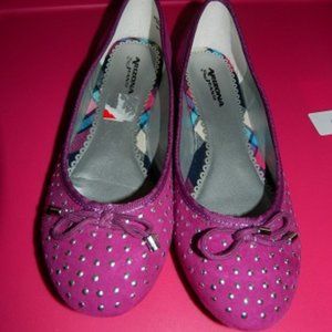 Arizona Jean Company Shoes - Size 6 M